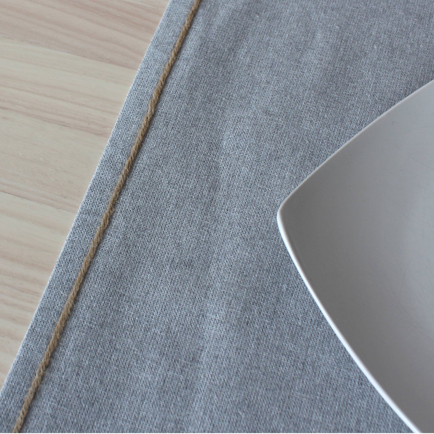 Chemin de table LINA