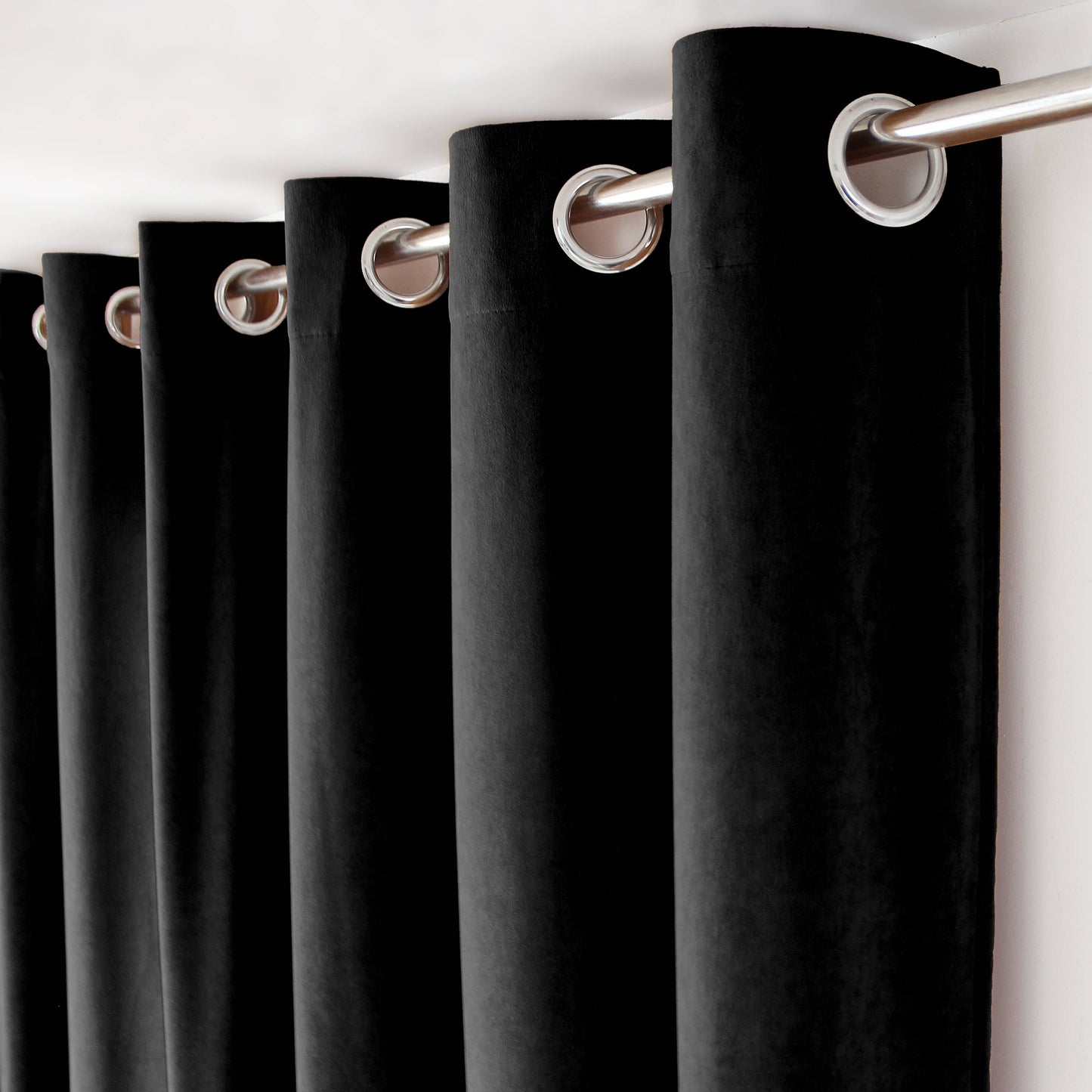 Rideau à Œillets, 140x260cm, Velours, Collection Câlin