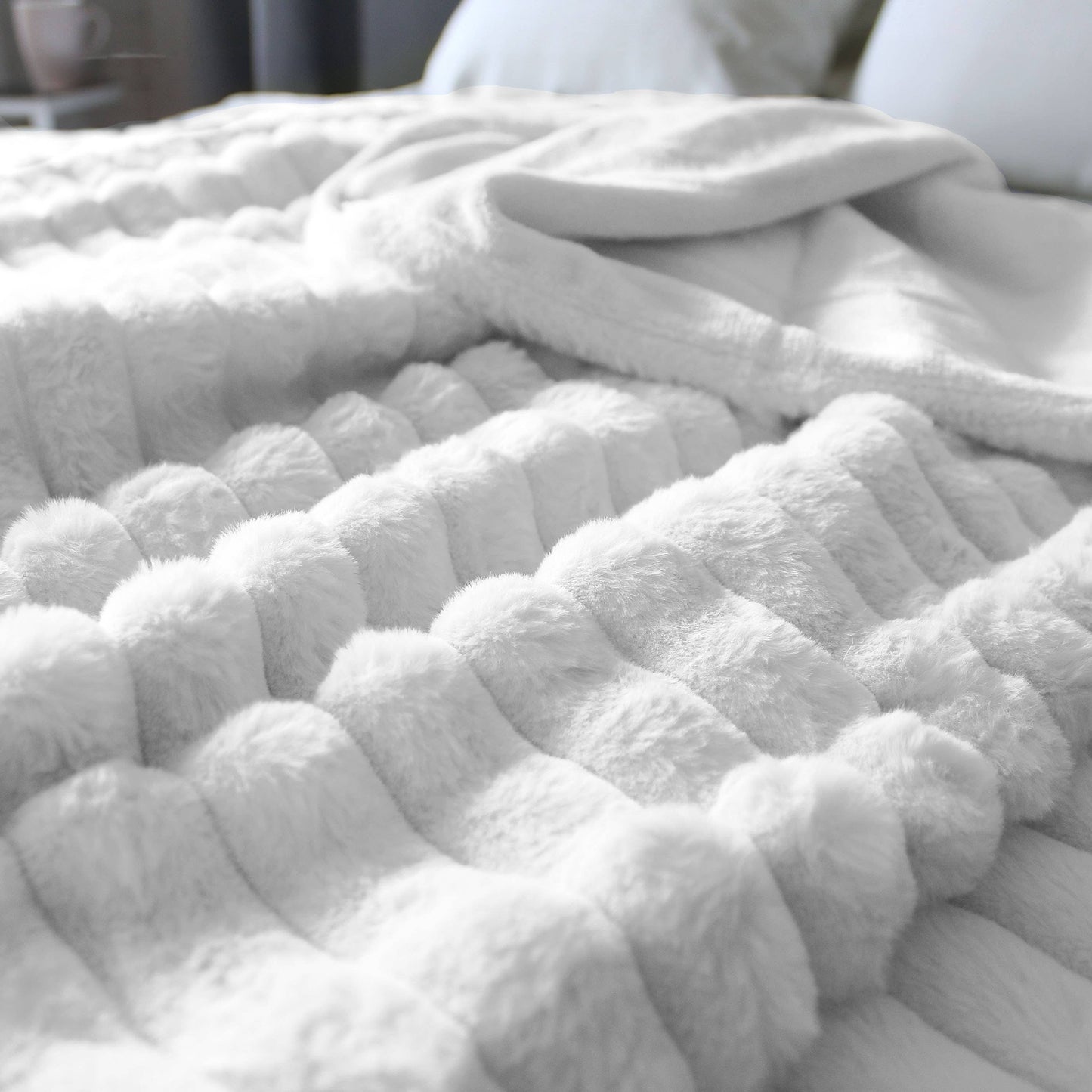 Couverture Fausse fourrure, doublure flanelle, 180x220cm