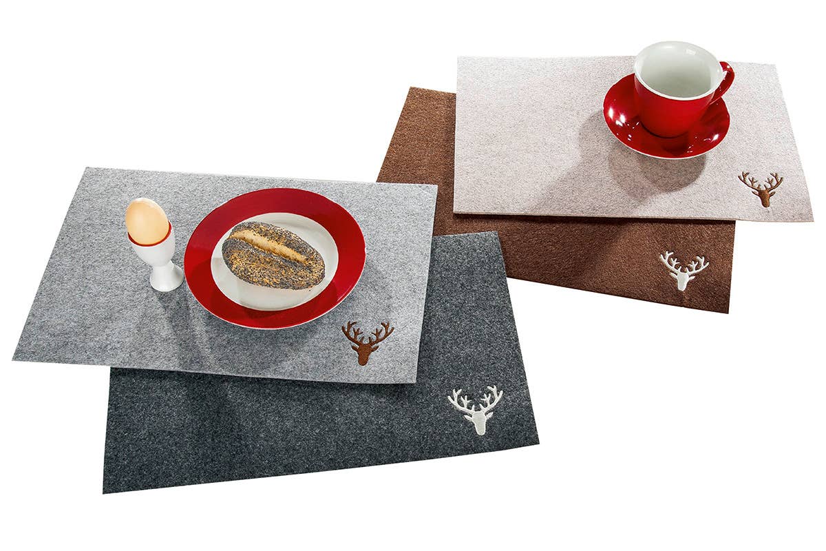 Set de table en feutre droit. Cerf VE 16
